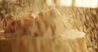 New LTX-2.5 strawberry cake macro advertisement
